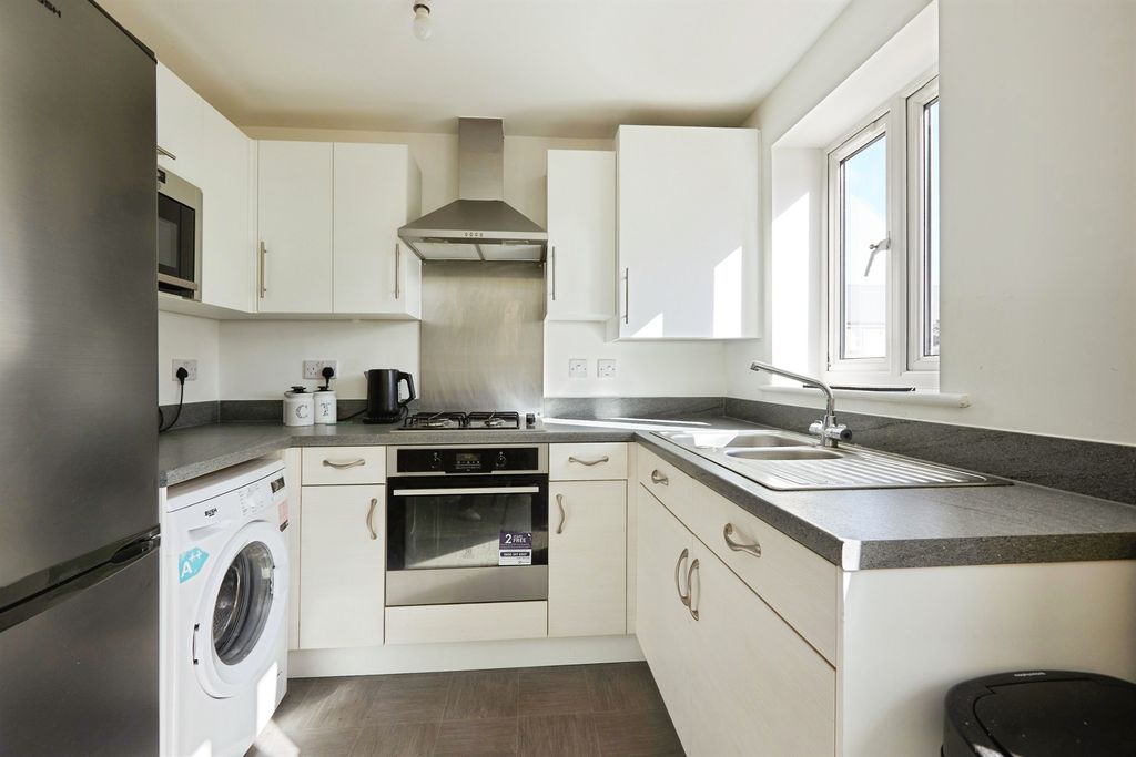 Property photo 3 of 15