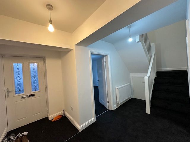 Property photo 3 of 25