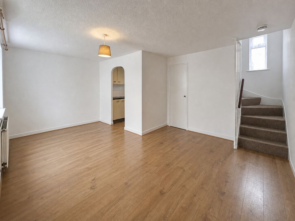 Property photo 2 of 12 5431462