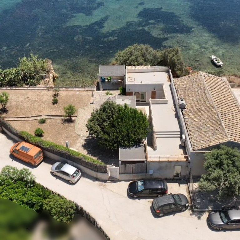 Property photo 1 of 23 Charming Villa In Ispica, Sicily