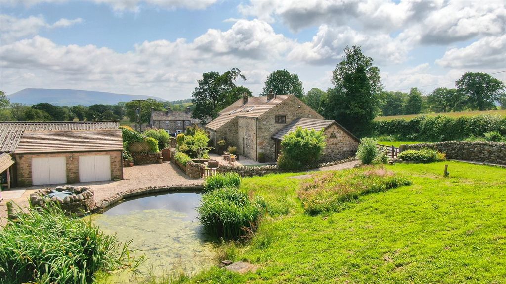 Property photo 1 of 26 External