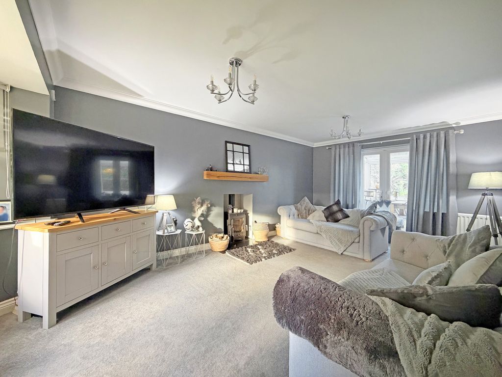 Property photo 2 of 47