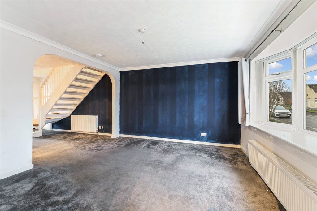 Property photo 3 of 22 Picture No. 02