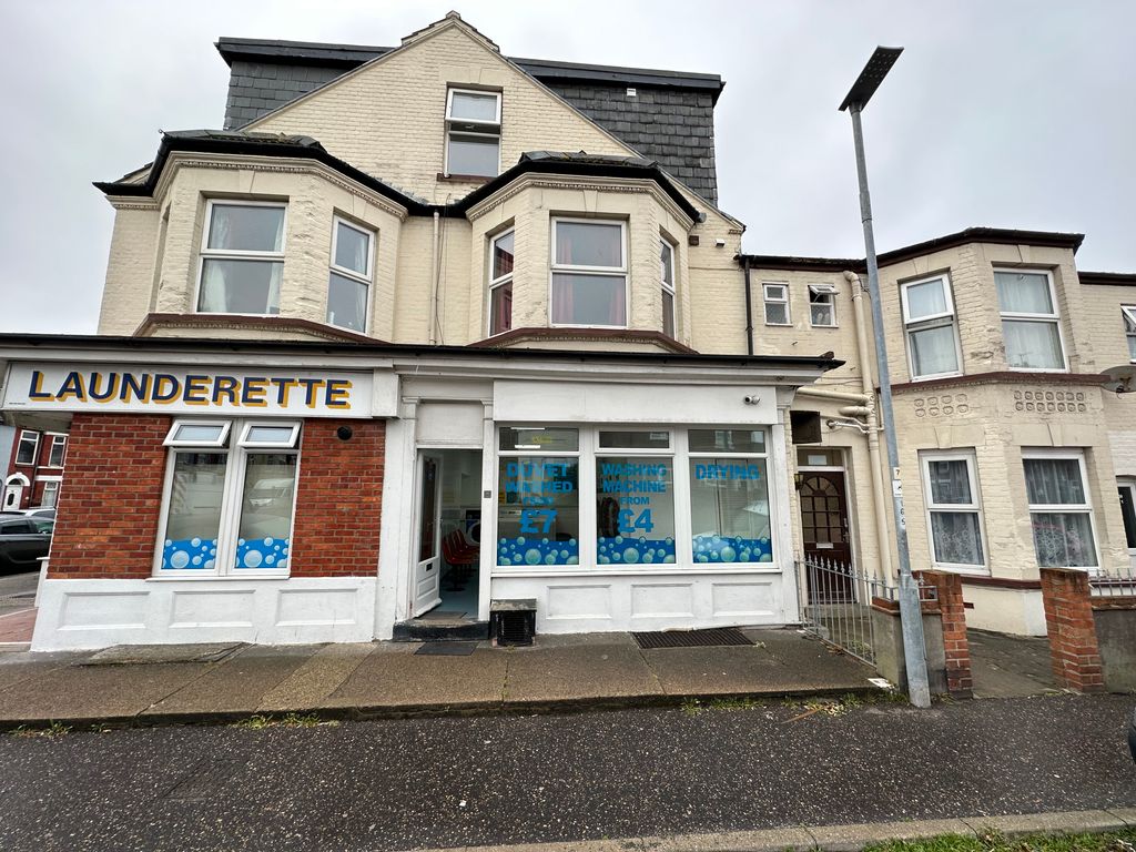 Property photo 1 of 7 Front