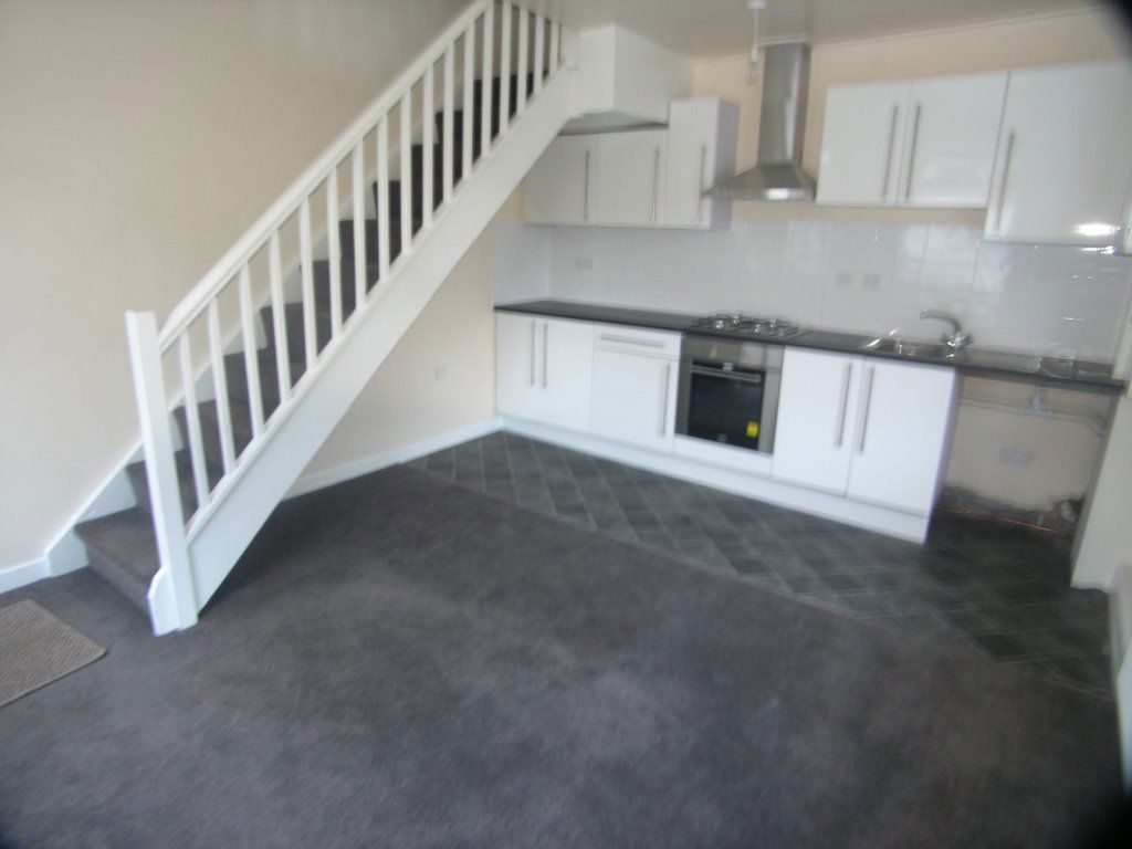 Property photo 2 of 3