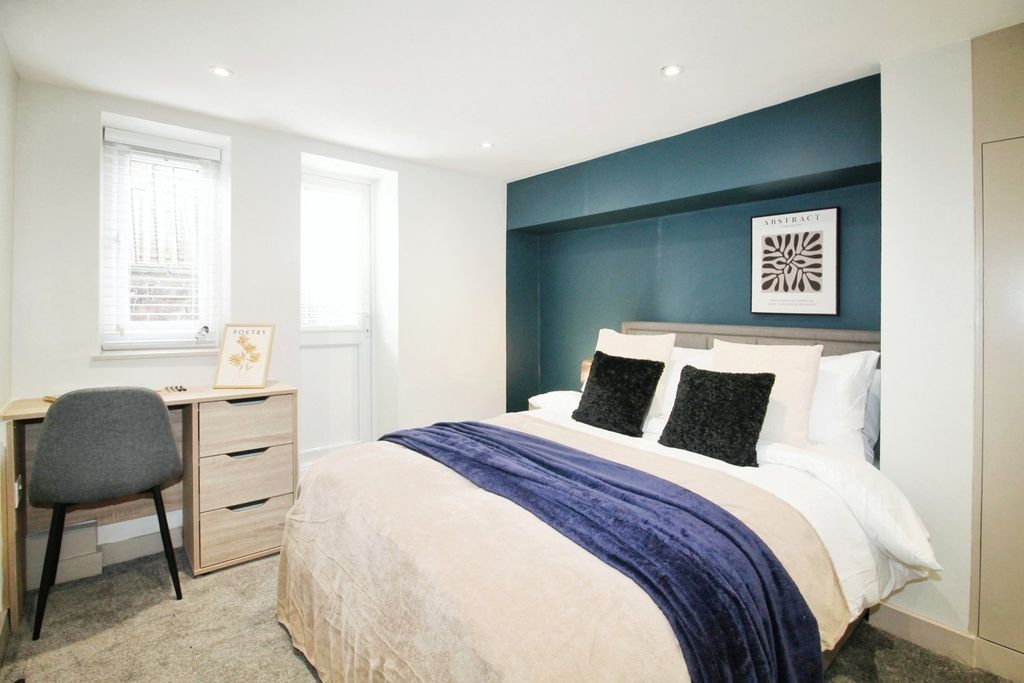 Property photo 1 of 8 Picture No. 04