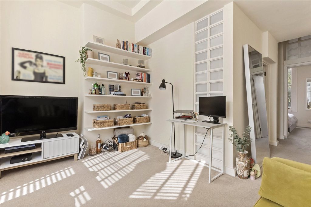 Property photo 3 of 10 Reception Room