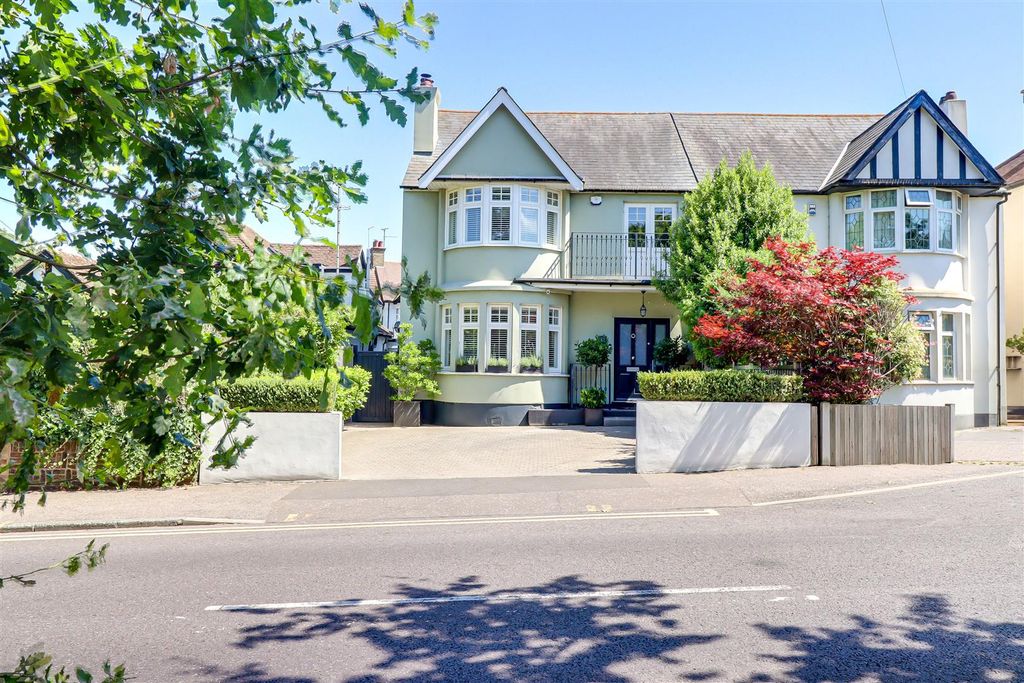 Property photo 1 of 29