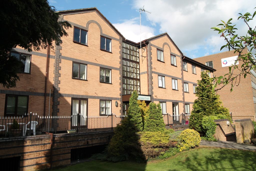 Property photo 1 of 4 4 Kingfisher Court -