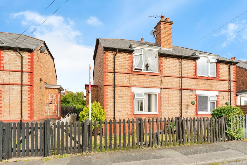 Property photo 1 of 12