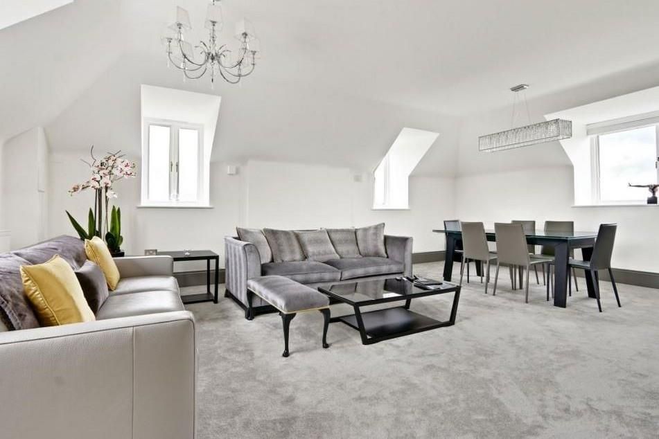 Property photo 3 of 14 Reception / Dining Room