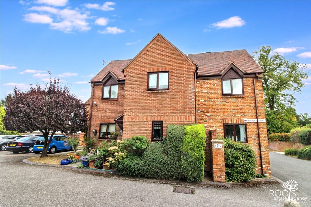Property photo 1 of 7 Frontage