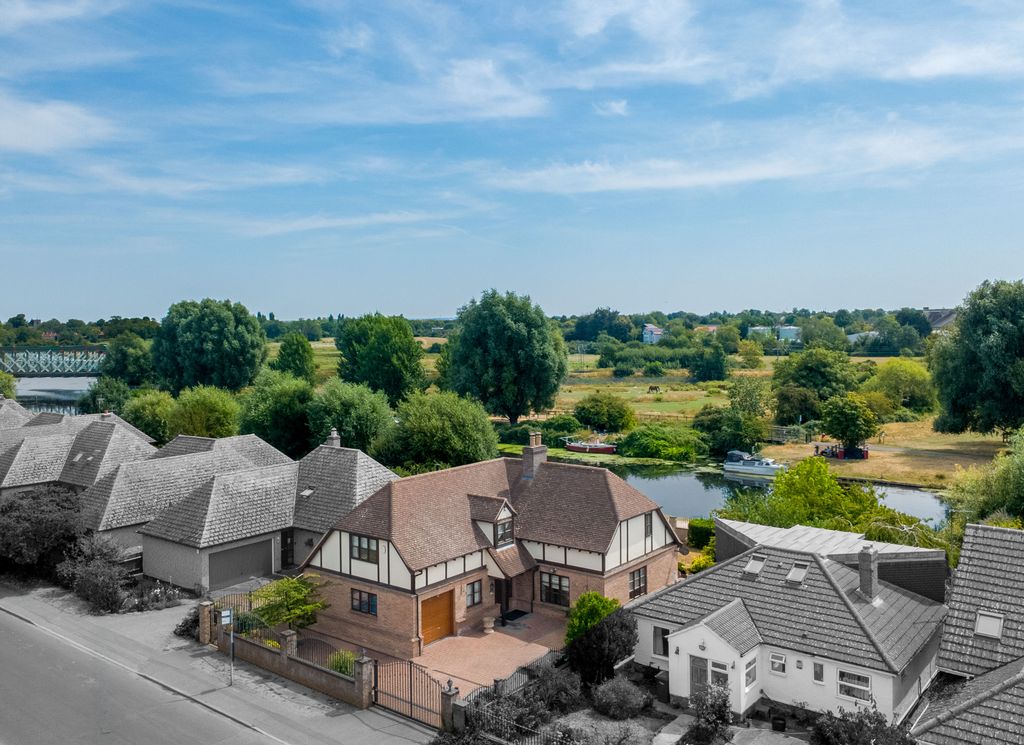 Property photo 1 of 41 A42