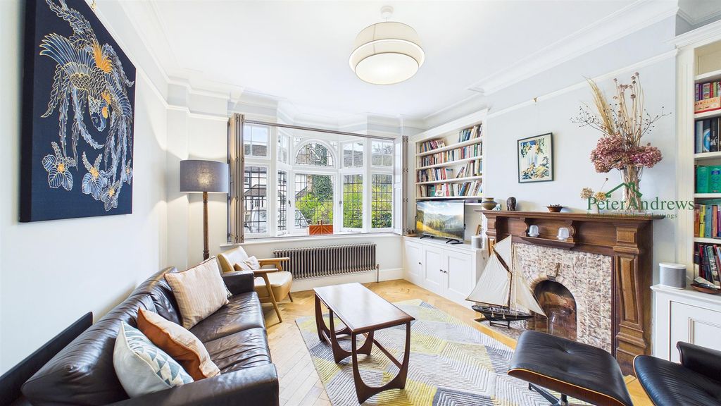 Property photo 3 of 33 Cam02085G0-Pr0248-Still003.Jpg