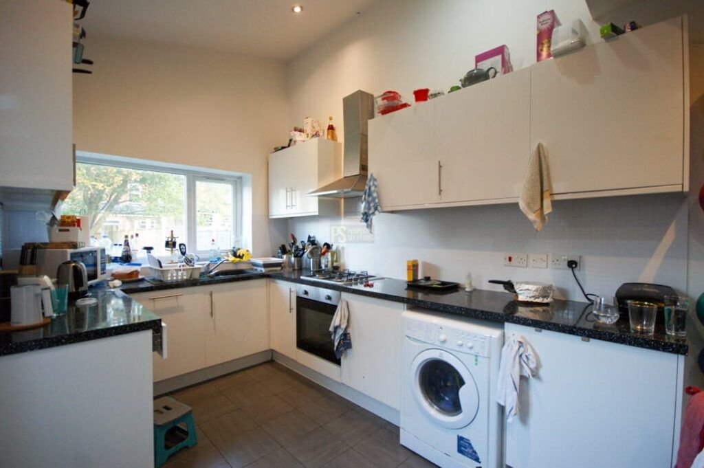 Property photo 2 of 5