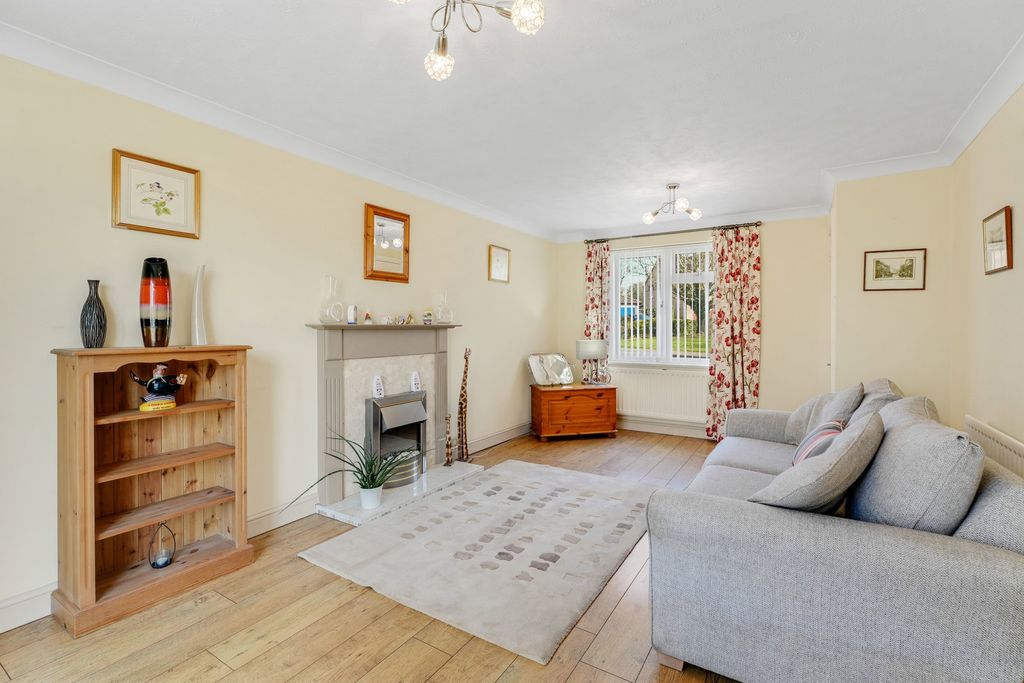 Property photo 2 of 22