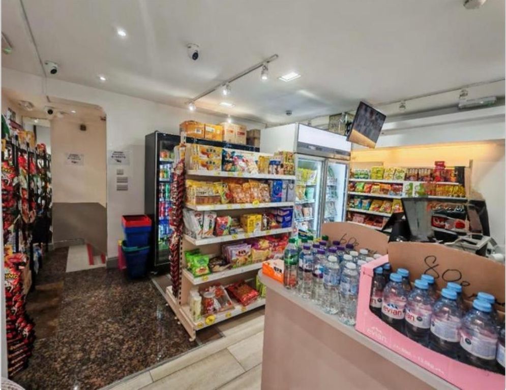 Property photo 2 of 3