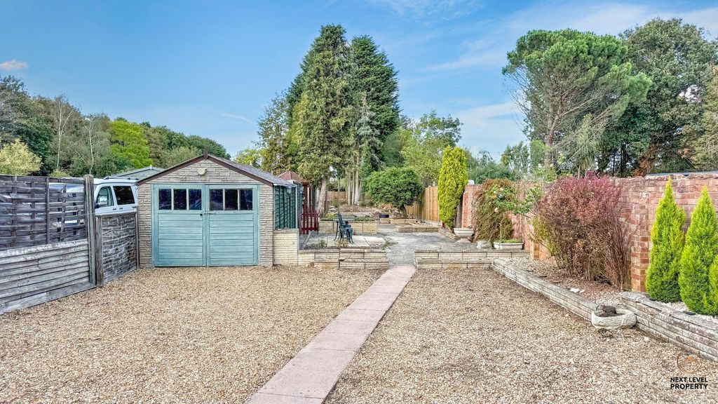 Property photo 2 of 22