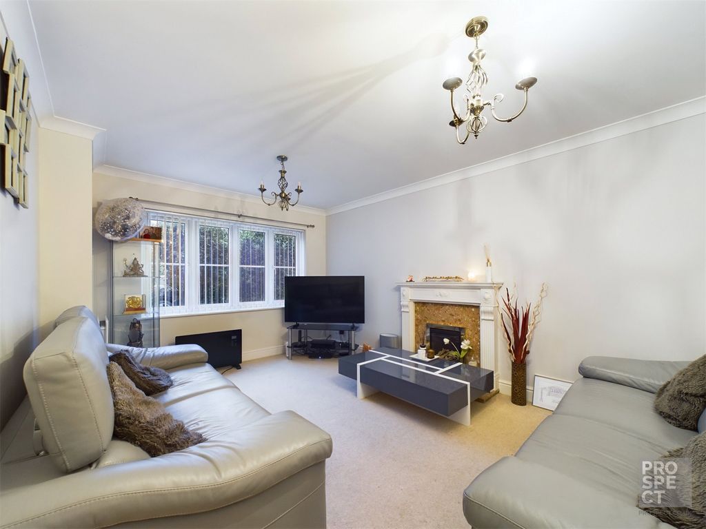 Property photo 3 of 13 Picture No. 11