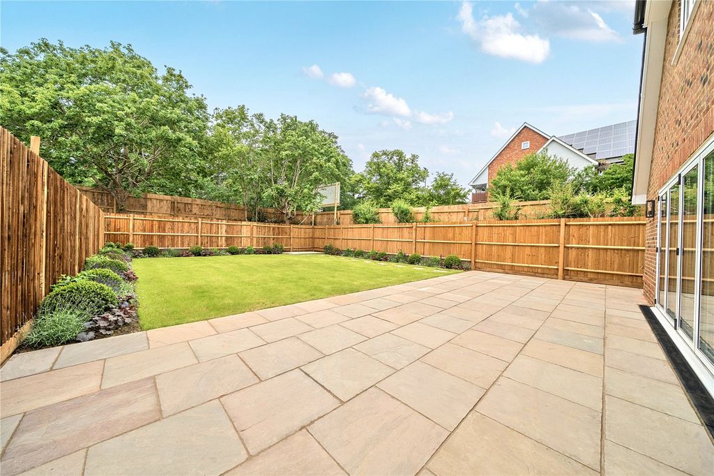Property photo 3 of 14 Picture No. 11