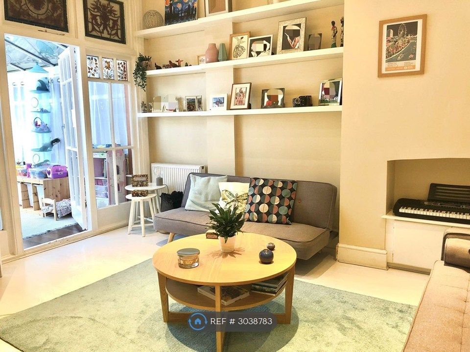 Property photo 2 of 15 Living Room