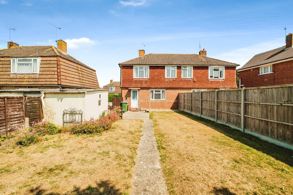 Property photo 2 of 14
