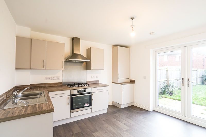 Property photo 2 of 32 Photo 16