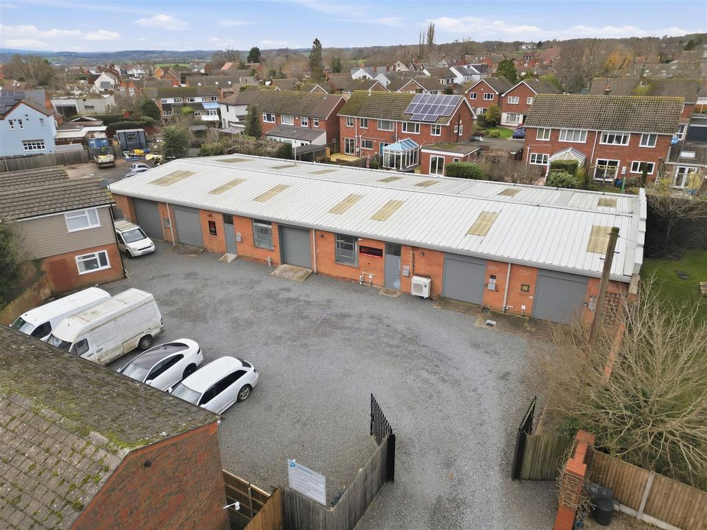 Property photo 2 of 17 Ridgeway Trading Estate 2123-3.Jpg