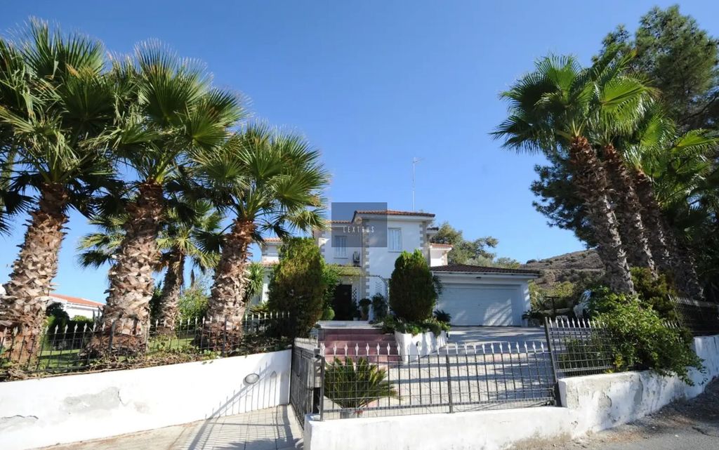 Property photo 2 of 15