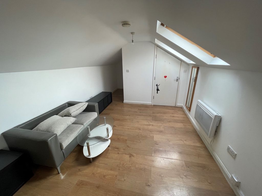 Property photo 2 of 4