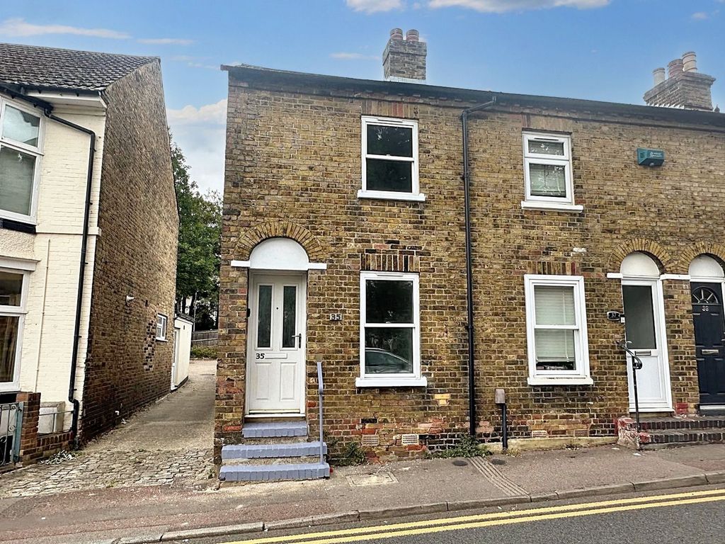 Property photo 1 of 5