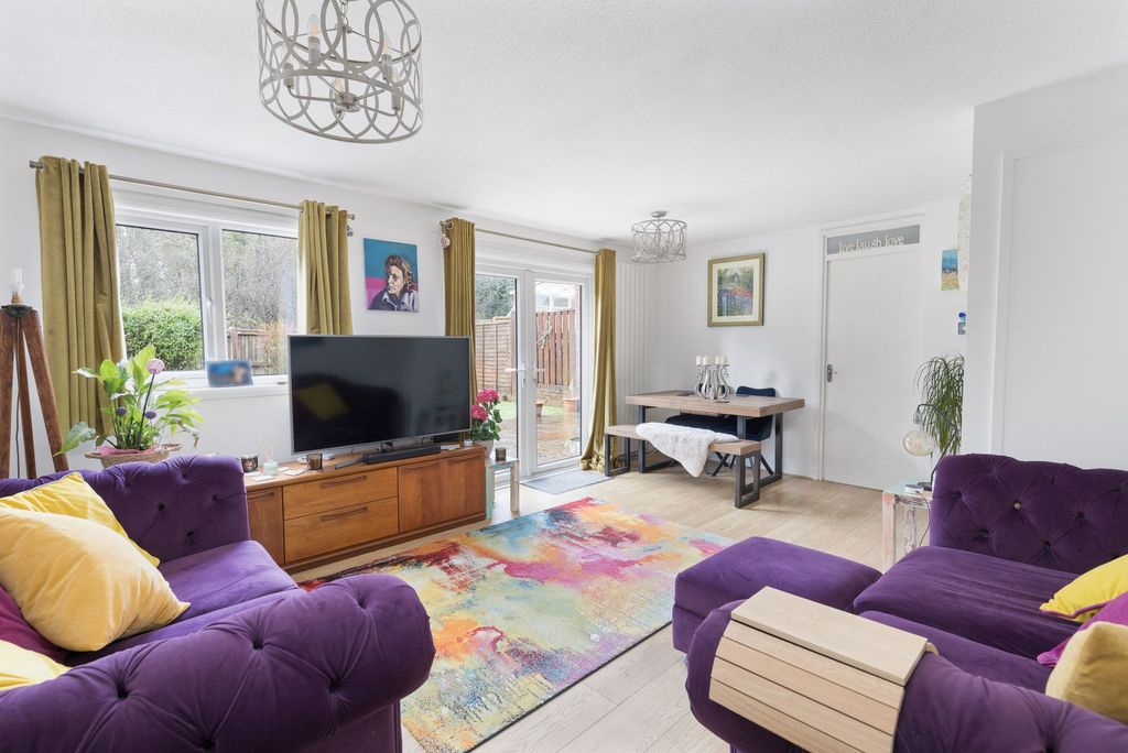 Property photo 3 of 19