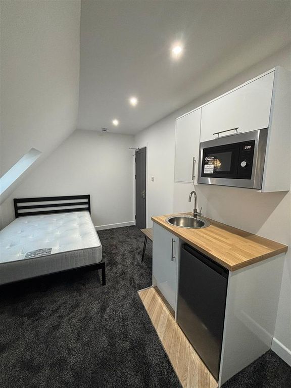 Property photo 2 of 9 Whatsapp Image 2025-11-19 At 11.05.37_Eb487Eb2.Jpg