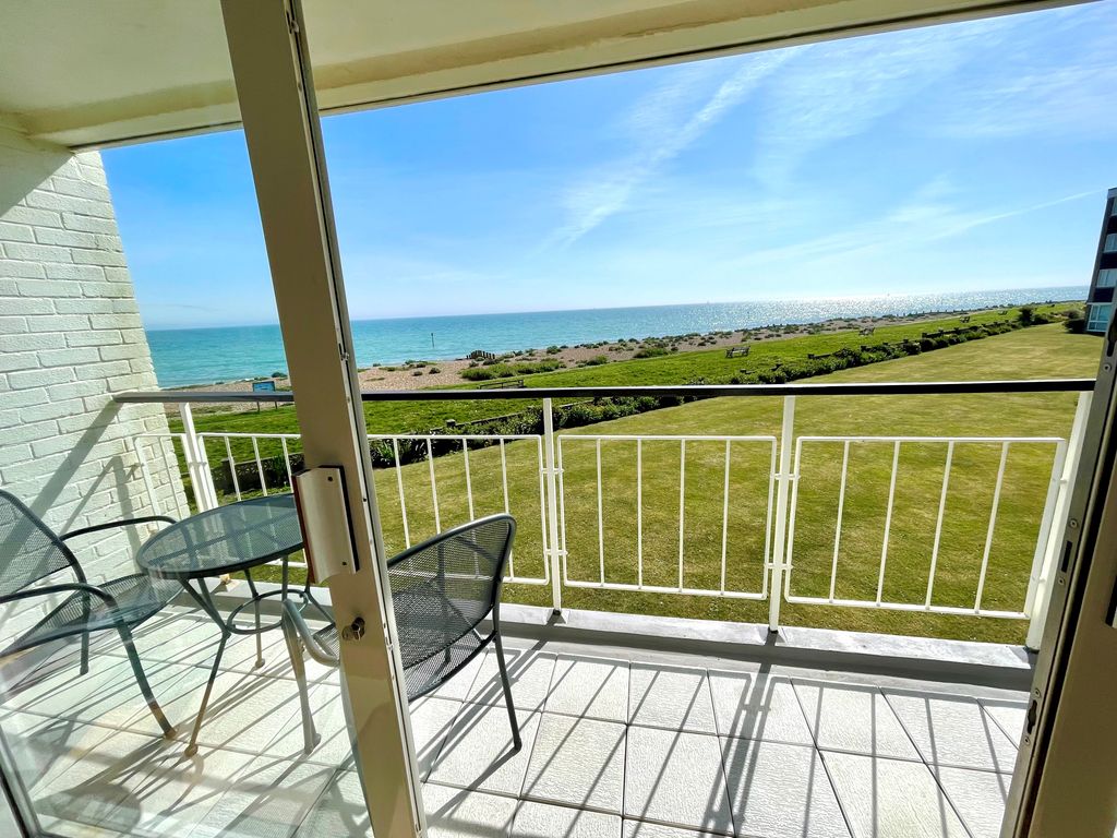 Property photo 1 of 16 74 Jelicoe Court Balcony View 1