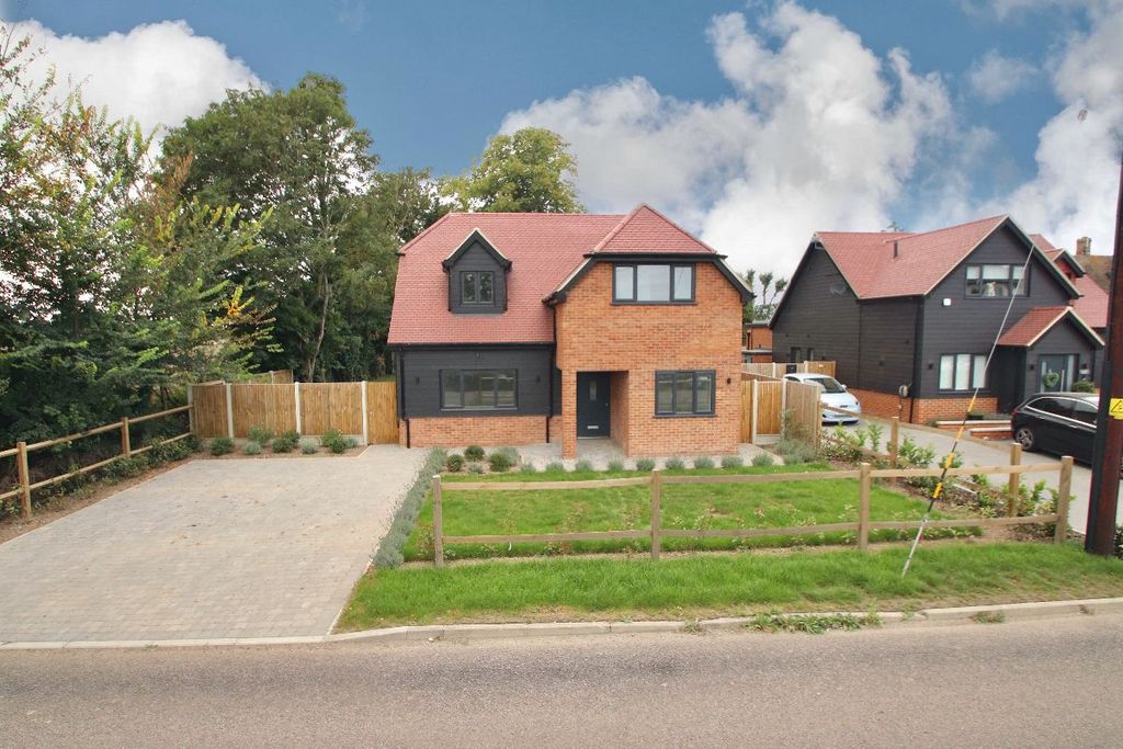 Property photo 1 of 32