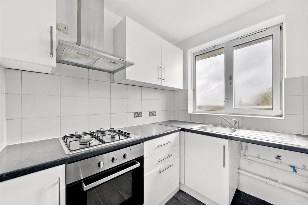 Property photo 2 of 11 Picture No. 04