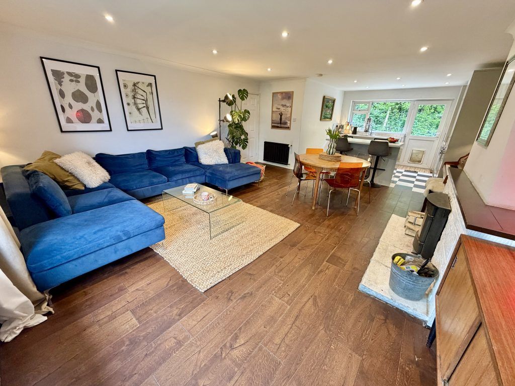 Property photo 3 of 13