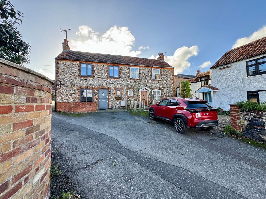 Property photo 2 of 15 Image-20251117-113008-B22E4E34