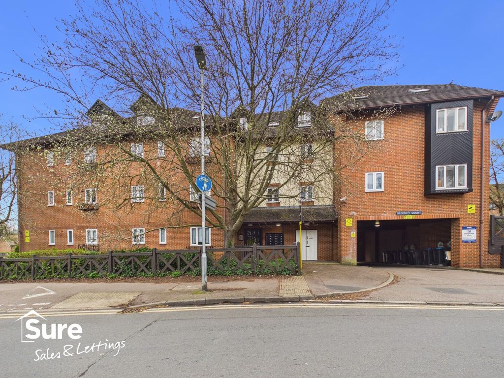 Property photo 1 of 13 990182