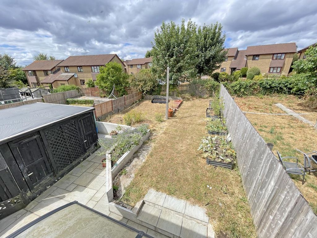 Property photo 2 of 19 Efford Lane 95 - Garden View.Jpg