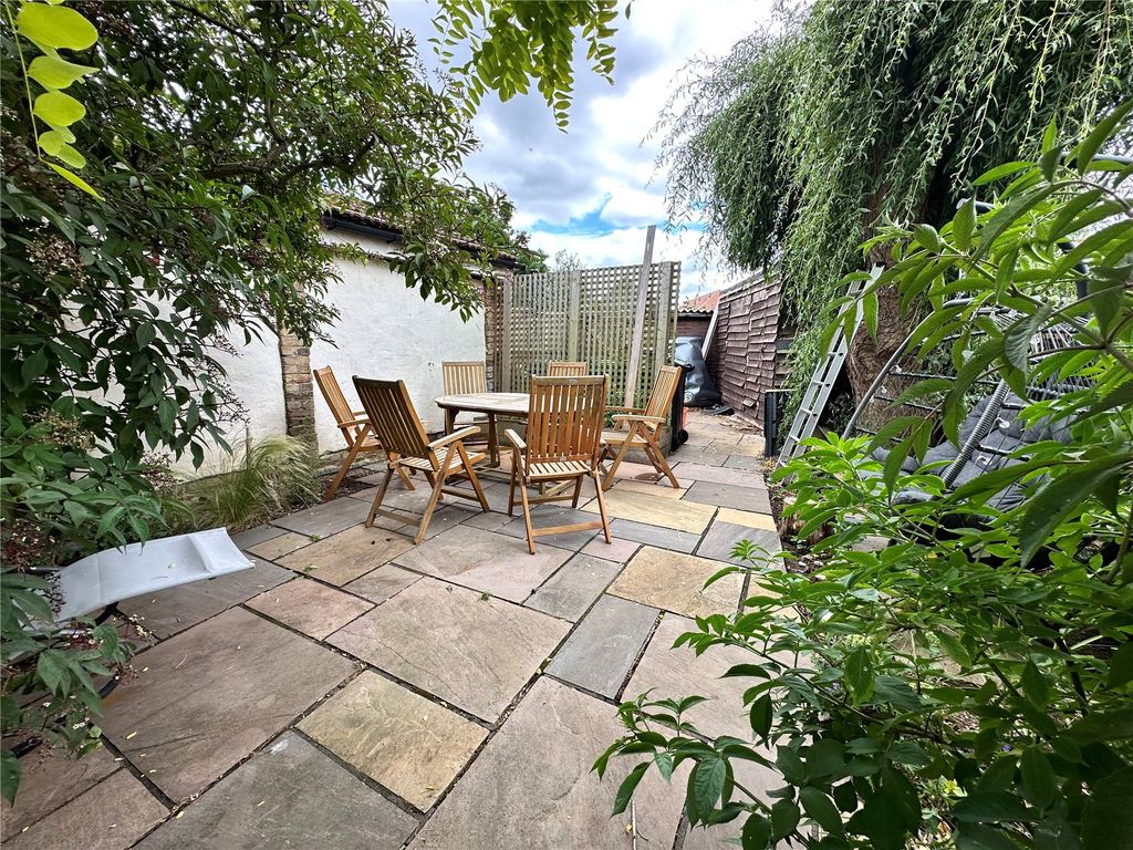 Property photo 3 of 19 Picture No. 08