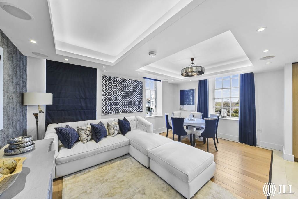 Property photo 1 of 18 Star And Garter ...