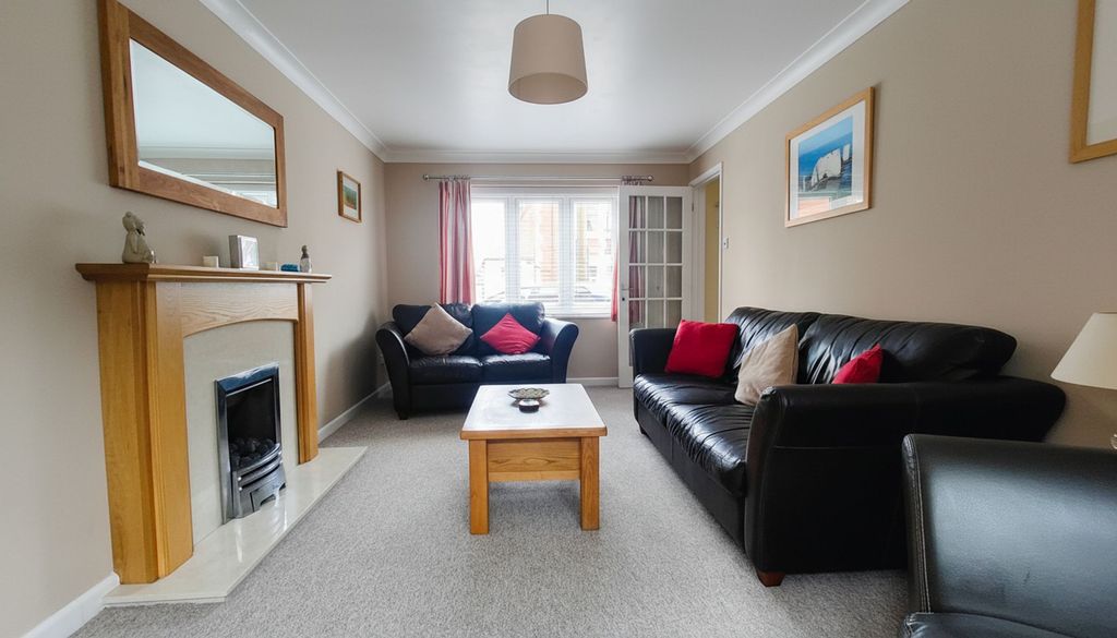 Property photo 3 of 20