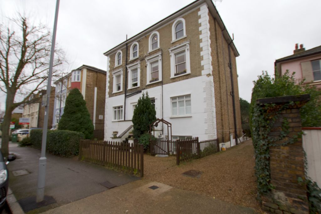 Property photo 1 of 6