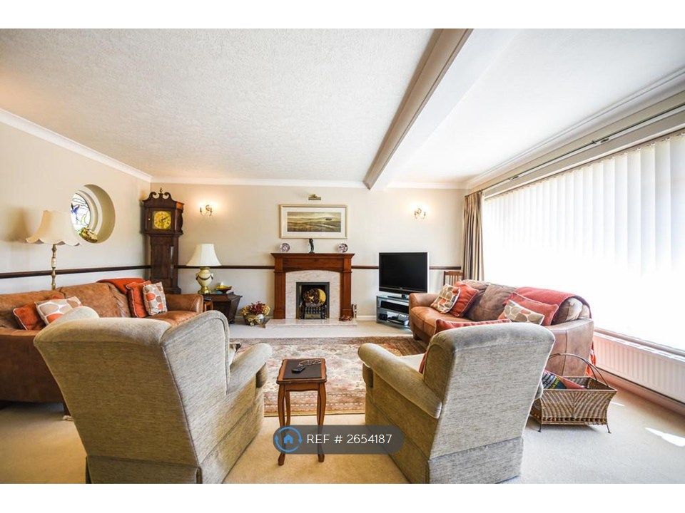 Property photo 3 of 13 Living Room