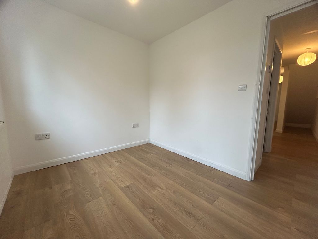Property photo 2 of 10 Img_2398