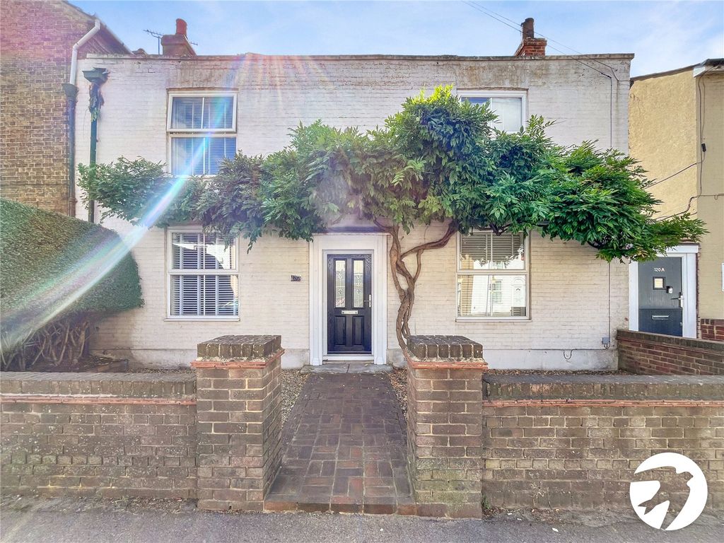 Property photo 1 of 24 Picture No. 05