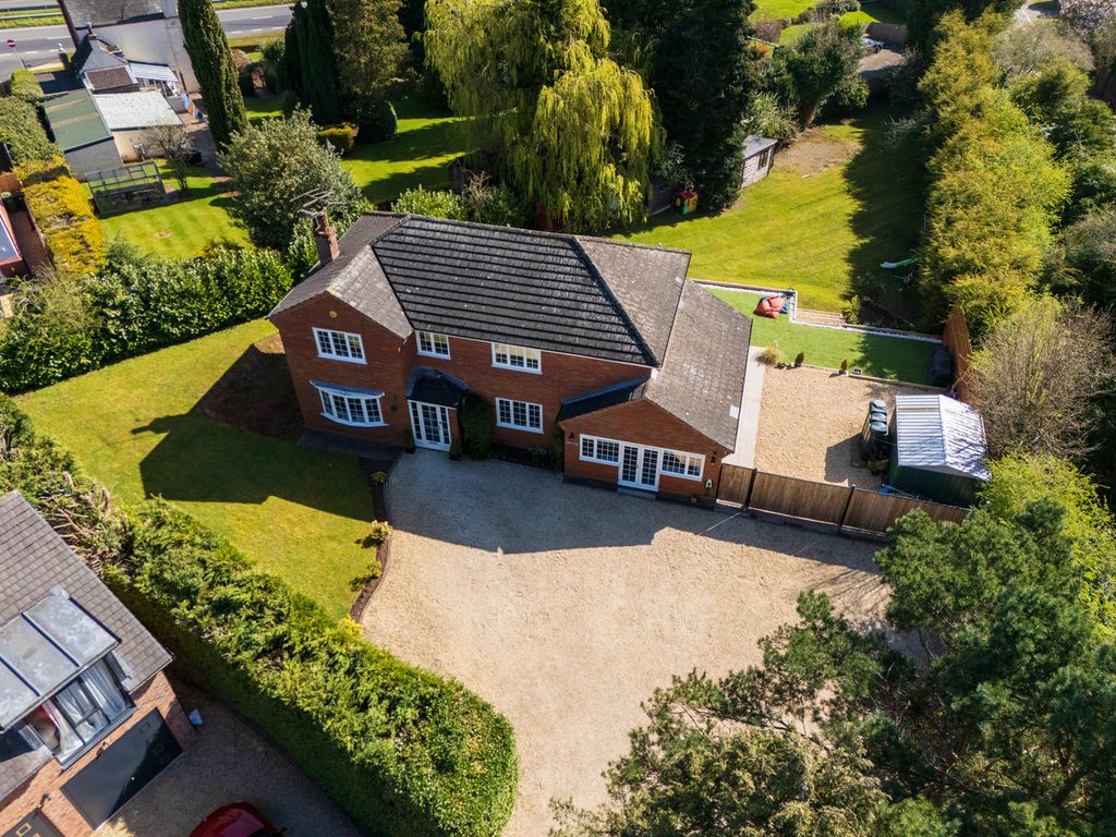 Property photo 2 of 28
