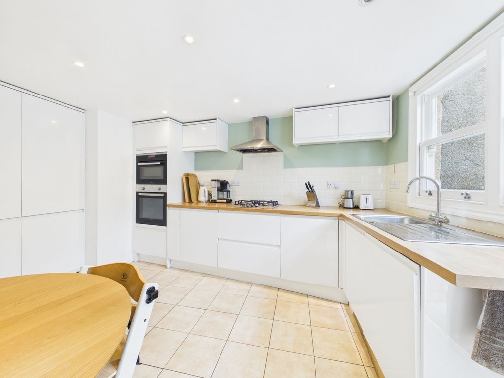 Property photo 3 of 25 3