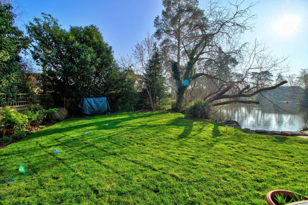 Property photo 3 of 22 Wonderful For Aquatic Bird-Watching